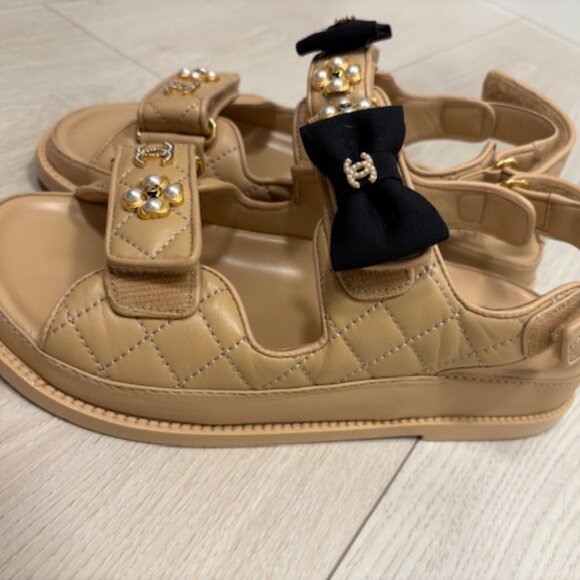 CHANEL Sandals - Picture 3 of 10